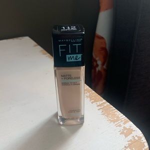 Maybelline Fit Me Matte and Poreless Foundation